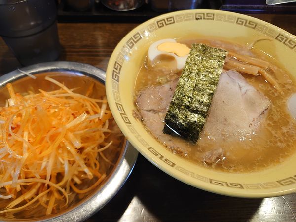 「葱チャーシュー麺(半麺、1400円)」@江川亭 新座店の写真