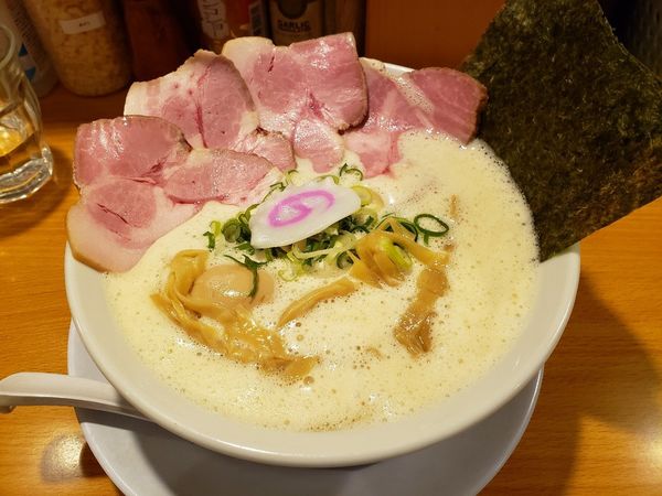 「鶏そば全部のせ」@鶏そば 啜るの写真