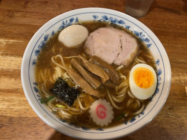 「小盛り中華そば750円、味玉100円」@飯田橋大勝軒の写真
