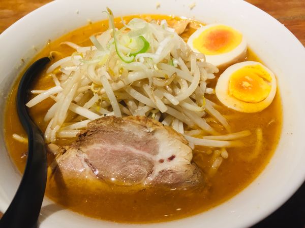 「味噌味玉らぁめん【930円】」@札幌味噌麺 優の写真