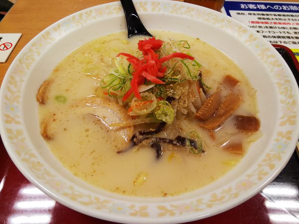 「とんこつラーメン」@ホテーフーヅ 伊那店の写真