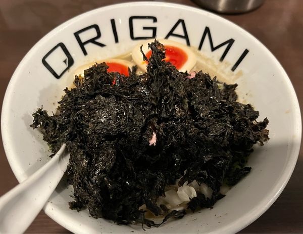 「味玉濃厚煮干しそば(こってり)中盛+黒バラ海苔」@麺屋 ORIGAMIの写真