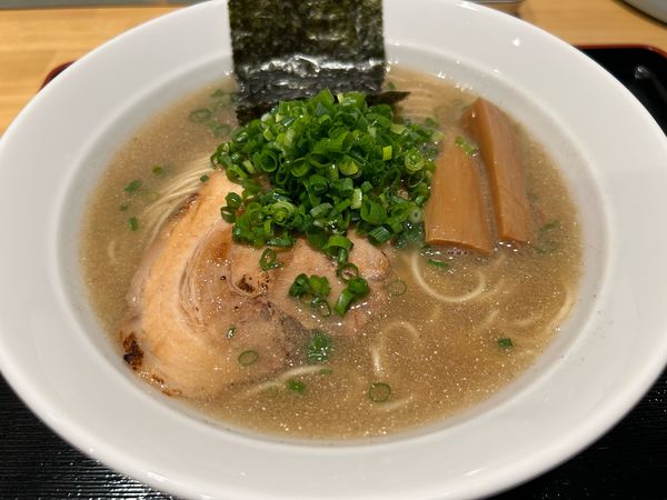 「煮干しラーメン900円」@麺屋 隆志の写真