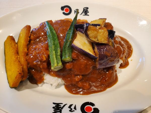 「名物カツカレー・七分盛＋三種の野菜」@日乃屋カレー 横浜石川町店の写真
