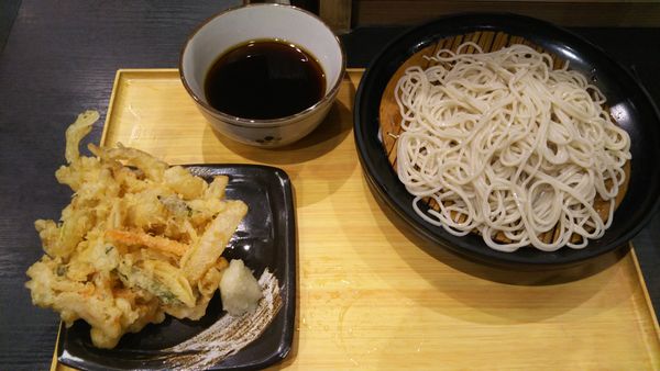 「かき揚げセイロ」@小諸そば EQUiA 北千住店の写真