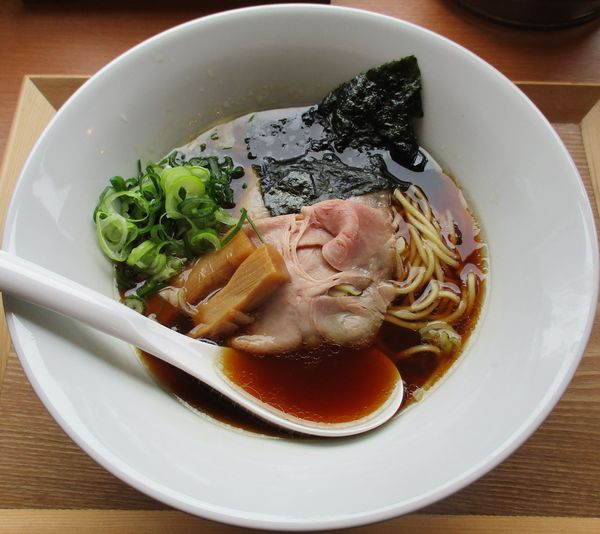 「醤油ら～麺　980円」@麺屋 かじの写真