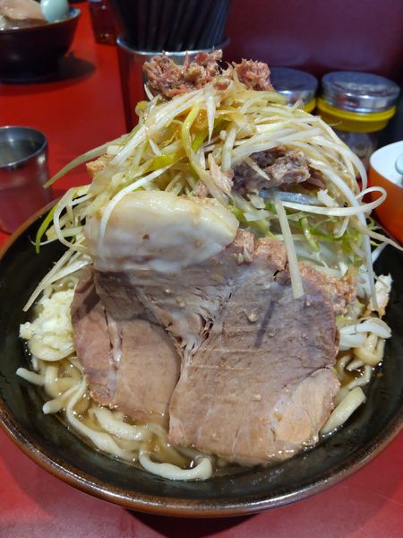 「豚１枚ラーメン＋ネギ」@ラーメン二郎 荻窪店の写真