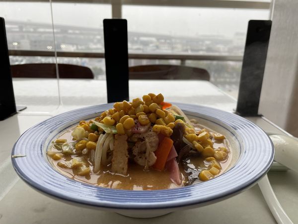 「北海道コーンみそちゃんぽん〈麺少なめ〉　￥６９０」@リンガーハット イオンモール大高店の写真