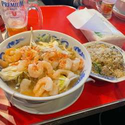 海老ちゃんタン麺半チャーハンセット