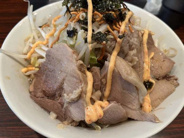 「緑らみょん（中）＋豚増量：850＋100円」@NOODLE HOUSE らみょんの写真