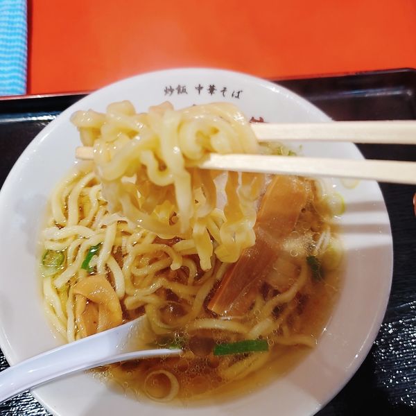 「平打ち煮干し中華そば」@ラーチャン家 バスセンター店の写真