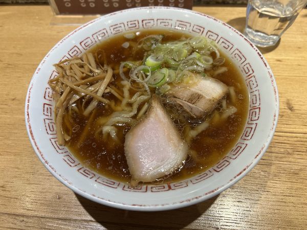 「中華そば醤油」@超多加水自家製手揉み麺 きたかた食堂の写真