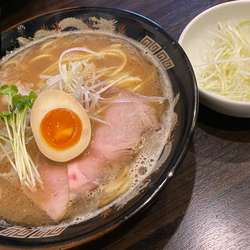 魚豚骨ラーメン🍜🥢(白ネギ)