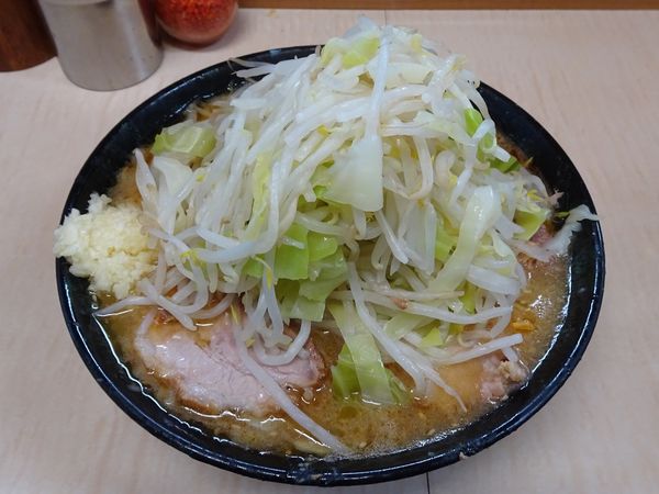 「みそラーメン（900円）ニンニク」@ラーメン二郎 京成大久保店の写真