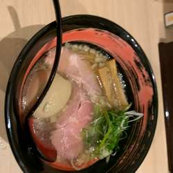 背脂醤油らーめん味玉つき