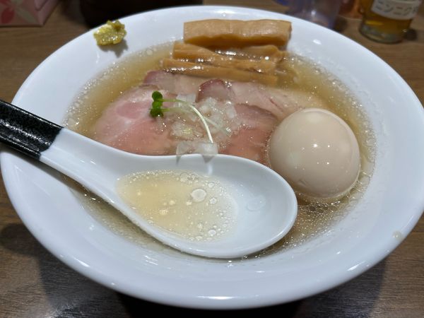 「特製　牡蠣の塩らぁ麺」@RAMEN and TSUKEMEN Number.6の写真