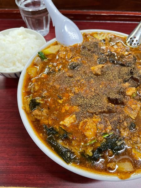 「限定 カラシビ麺 味噌麻婆 小ライス」@鶏こく中華 すず喜の写真