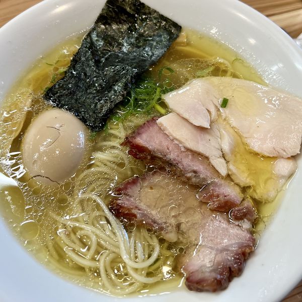 「特級「黒さつま鶏」塩」@特級鶏蕎麦 龍介 神栖店の写真