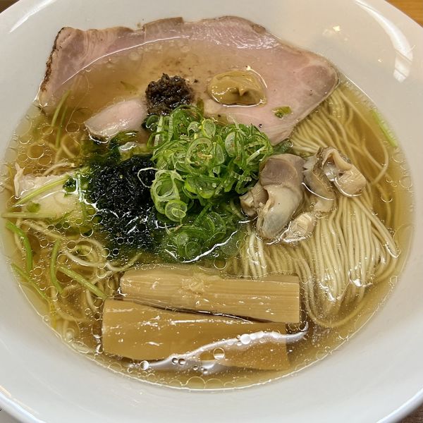 「塩ラーメンエビ風味」@旬菜 新舟の写真