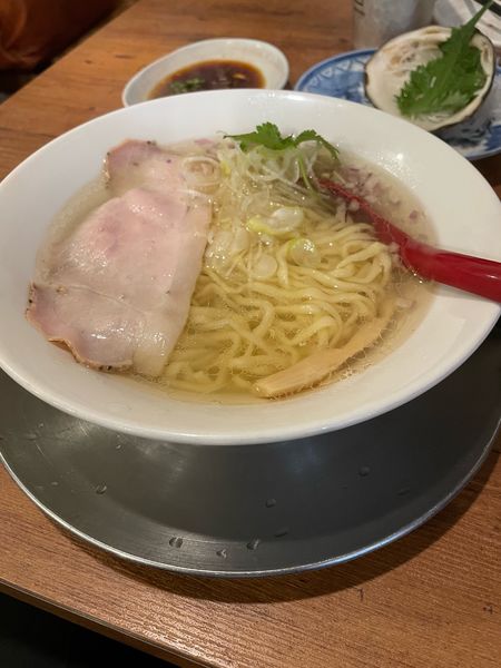 「塩ラーメン」@立ち呑み居酒屋 金町製麺の写真
