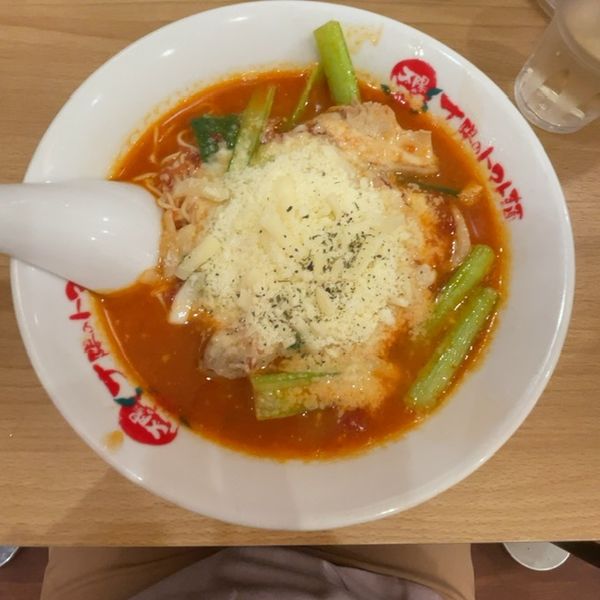 「太陽のチーズラーメン　910円」@太陽のトマト麺 上野広小路支店の写真