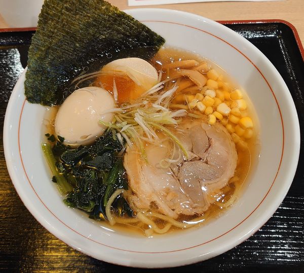 「醤油ラーメン+煮玉子(1080円)」@呑食処 祭の宴の写真