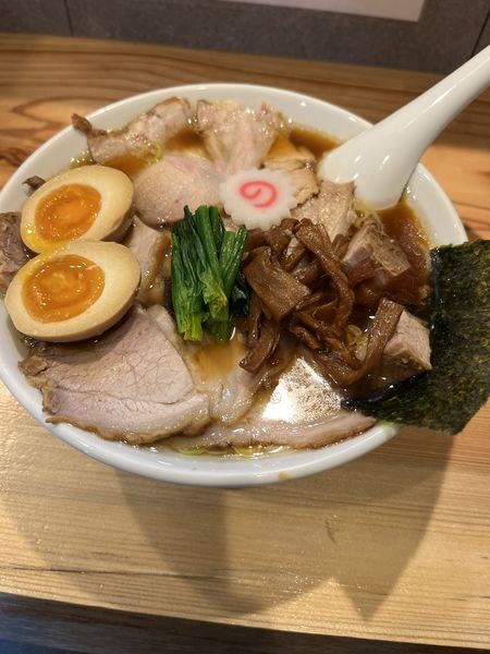 「しょうゆチャーシュー麺＋味玉」@オランダ軒の写真