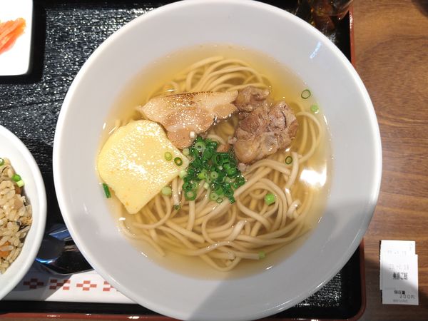 「知花そば」@琉球そば 知花の写真