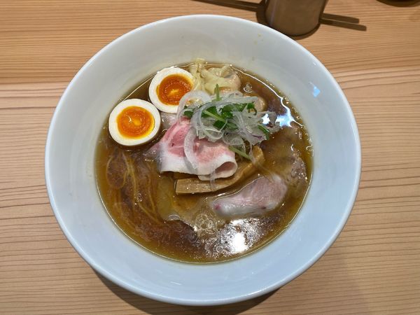「特製醤油らーめん」@セキレイ 〜NIBOSHI no D5〜の写真