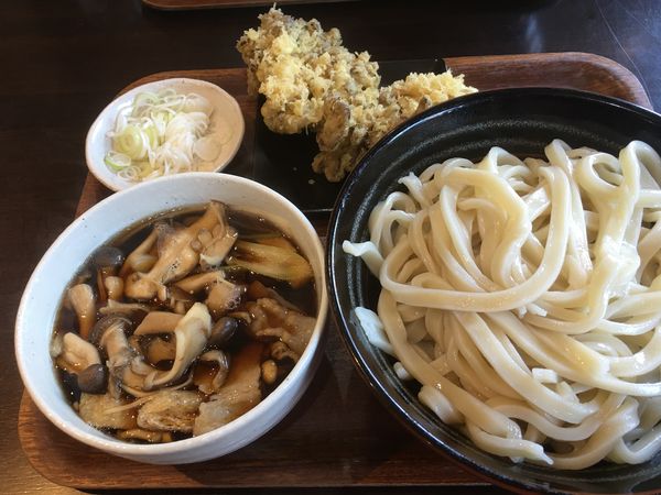 「きのこ肉汁うどん」@柿屋うどんの写真