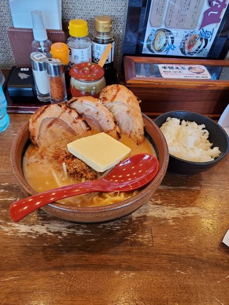 「北海道炙りチャーシューバター」@蔵出し味噌 一六の写真