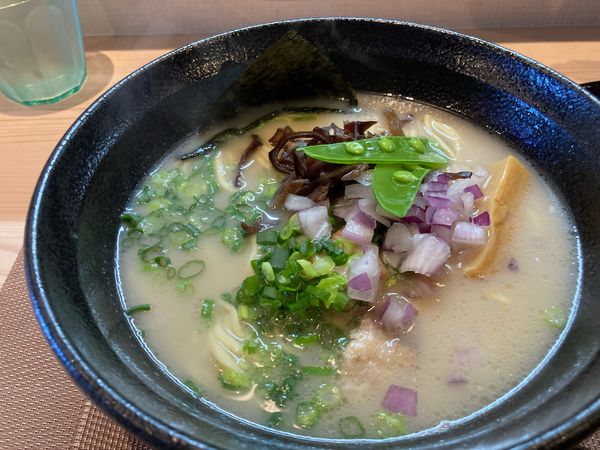 「牛骨と鶏」@麺屋 い志だの写真