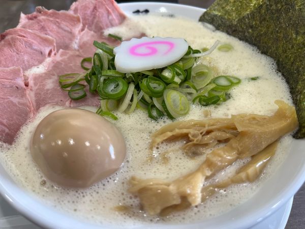 「鶏そば全部乗せ」@鶏そば 啜る 小牧分店の写真