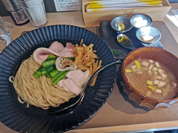 「帆立の昆布水つけ麺黒【醤油】」@Tokyo Style Noodle ほたて日和の写真