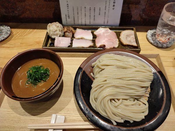 「つけ麺（大盛・特選全部乗せ）」@中華蕎麦 とみ田の写真
