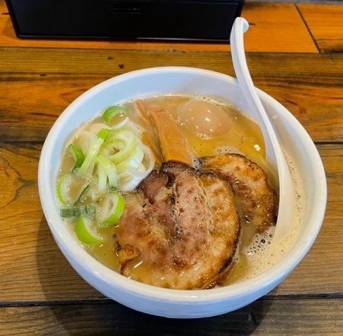 「15周年限定 鶏と豚皮（とりととんぴ）1,000円。」@麺匠 るい斗の写真
