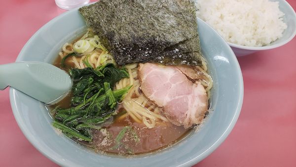 「醤油ラーメン＋ライス」@山下家の写真