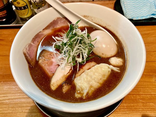 「サッポロ赤星→ 特製源玄ブラックSoba＋和え玉ブラック」@麺処 源玄の写真