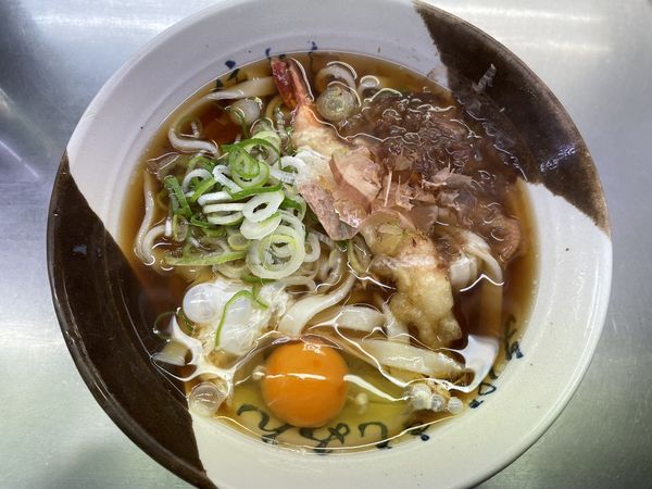 「ワンコインきしめん　￥５００」@名代きしめん 住よし JR名古屋駅3・4番ホーム店の写真