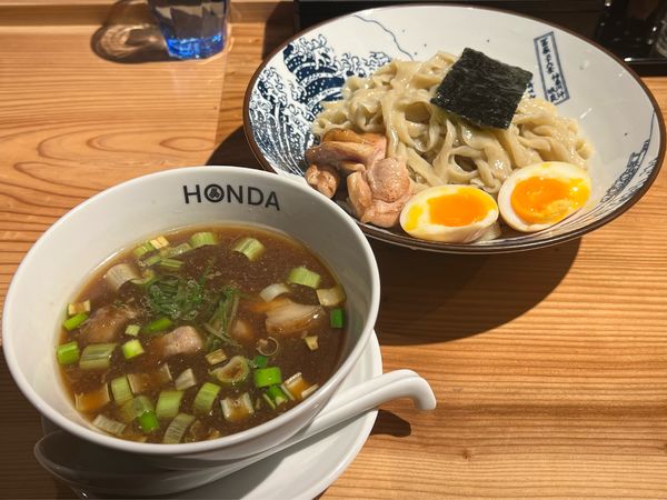 「醤油つけめん上」@本田麺業 神田西口駅前店の写真