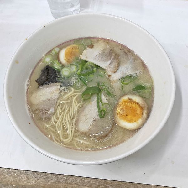 「チャーシューメン」@名代ラーメン亭 博多駅地下街店の写真