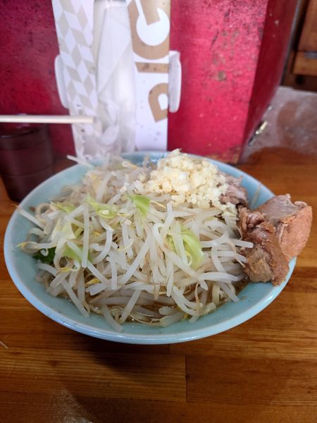 「ラーメン　ニンニク」@ラーメン髭の写真