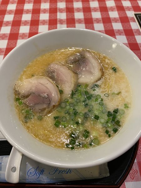 「クリーミーラーメン　ネギと黒トリュフ」@Lunaの世界の写真