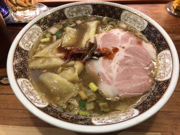 「すごい煮干しラーメン中盛り(味濃いめ、アブラ多め) 900円」@ラーメン凪 大宮店の写真