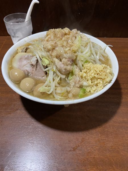 「ラーメン ニンニクアブラ ウズラ」@D麺の写真