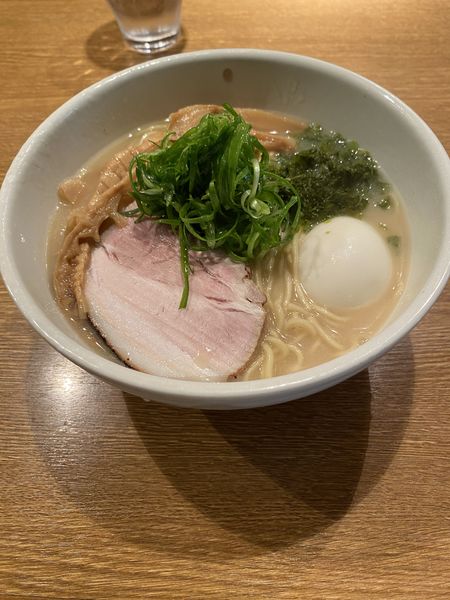 「塩鶏白湯」@中華そば 桃李の写真