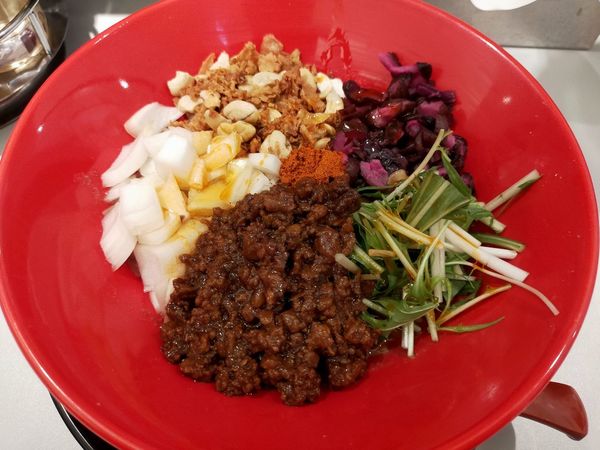 「エニシ担々麺」@KOBE ENISHI担担麺 エニシスタンドの写真