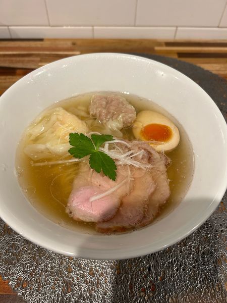 「肉 1 エビ1 らあ麺」@麺屋おやゆびの写真