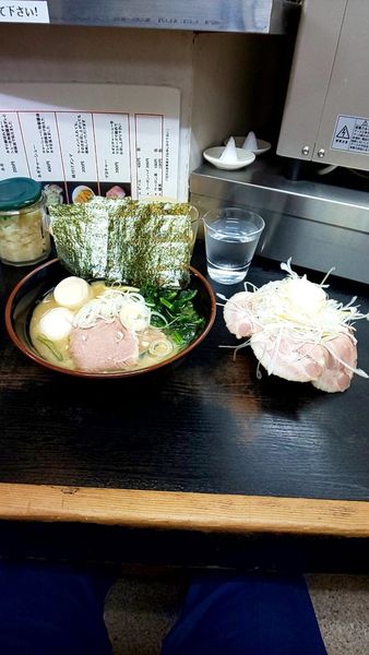 「らーめん、マヨチャ 味玉×2」@雷家の写真