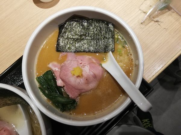 「限定　濃厚海老味噌鯛塩ラーメン」@真鯛らーめん 麺魚 錦糸町PARCO店の写真